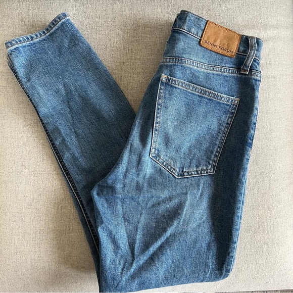 Denim Forum/Aritzia medium blue Yoko high rise slim jeans - Picture 3 of 4
